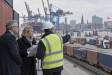 Berlín chce zablokovat Cosco. Číně zavírá cestu do logistiky Berlín chce zablokovat Cosco. Číně zavírá cestu do logistiky