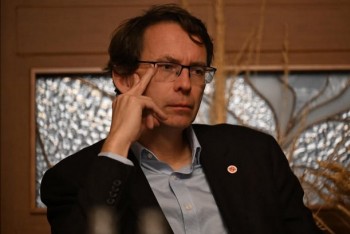 Evropa se mění před očima. Drulák varuje před novou oligarchií